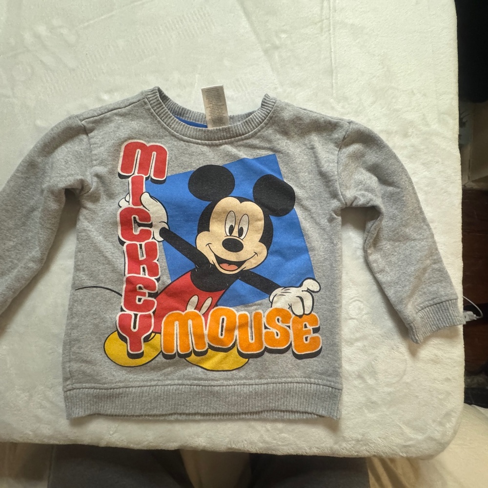 Disney Mickey Mouse Toddler Boys 2T Gray Long Sleeve Sweatshirt Pullover